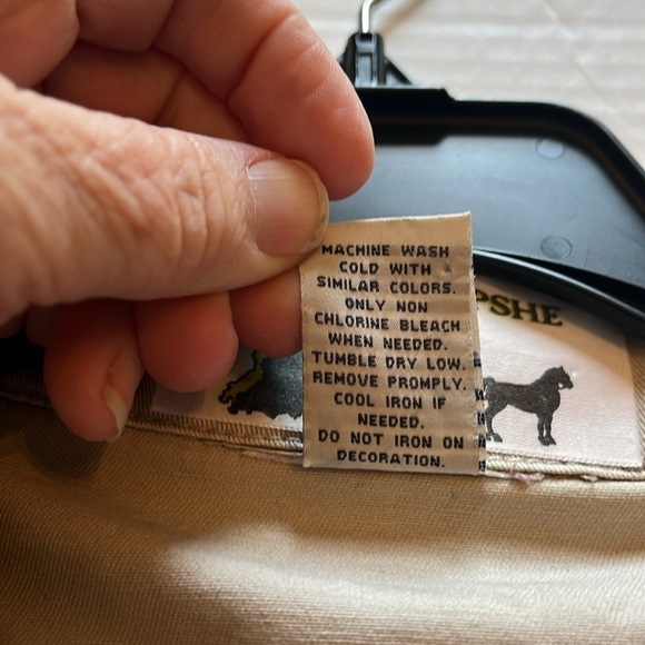 Shipshe-2X-tan-button down, lighter weight, long sleeve, Embroidered fall jacket - Picture 11 of 15